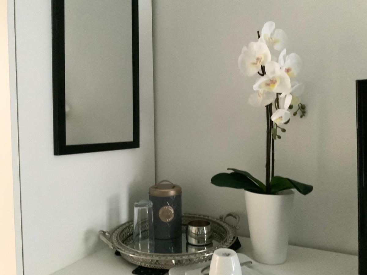 Executive Single Room With En-Suite In Guest House City Centre Luxembourg Extérieur photo